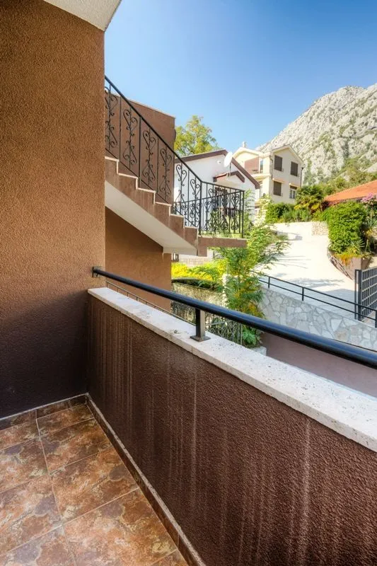 Prodaja, stan, 79m², Orahovac, Kotor