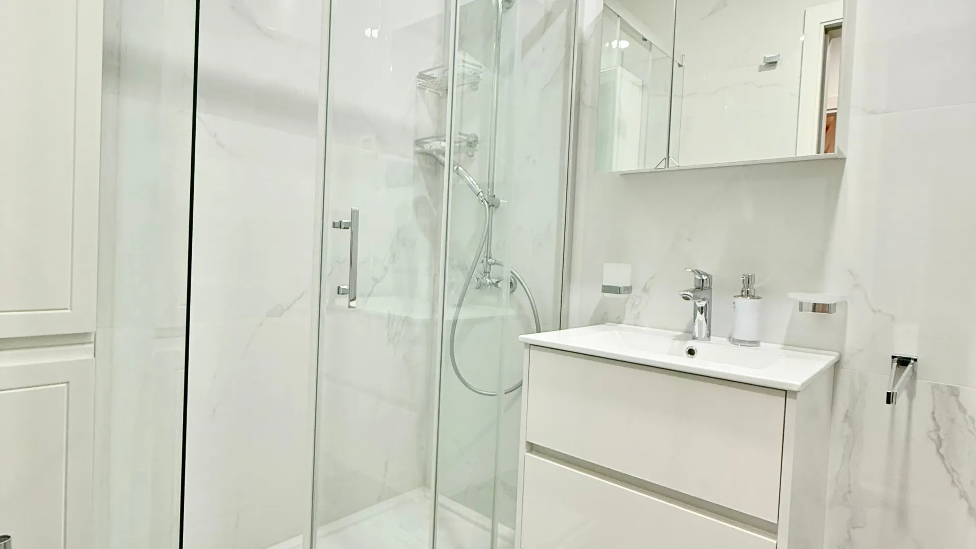 Rent, one bedroom apartment, 49m², Central Point, Podgorica