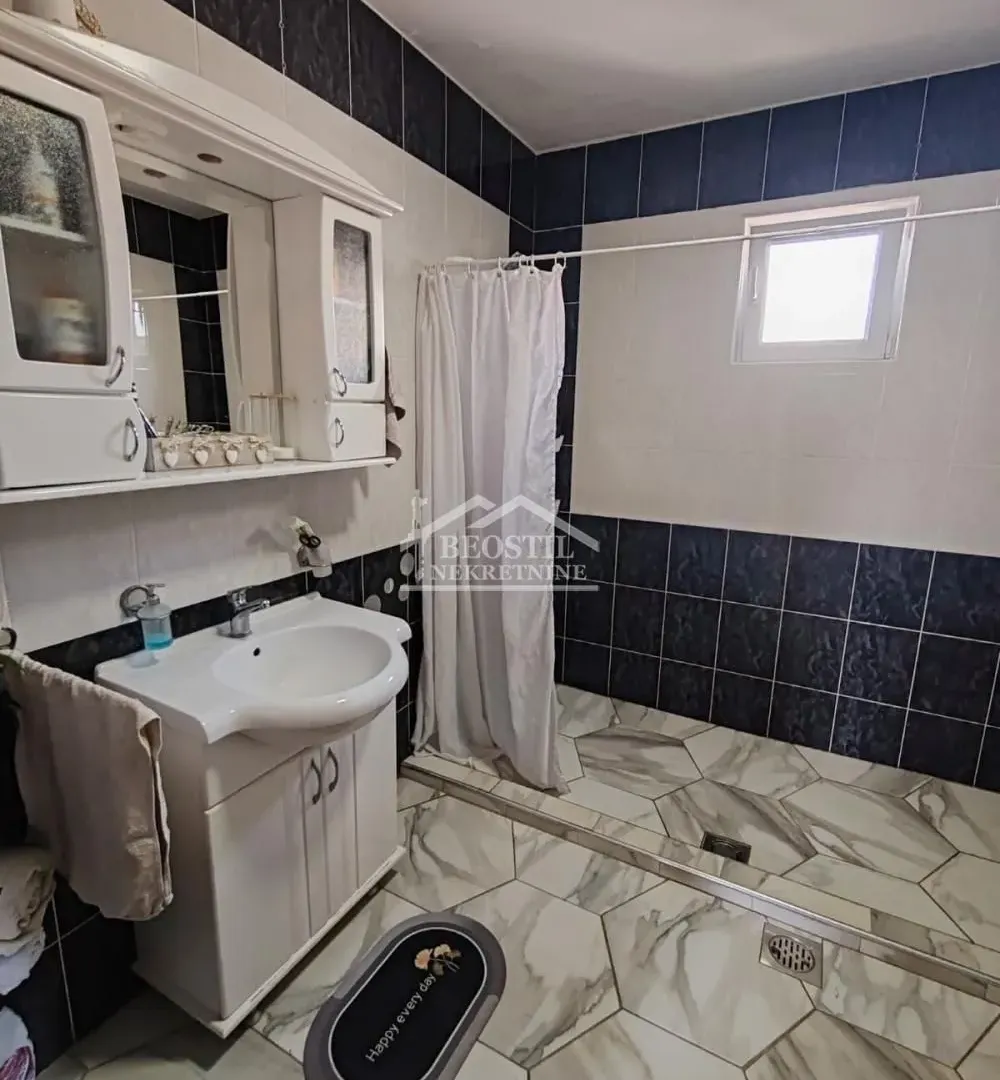 Sale, house, 221m², Ruma, Srbija