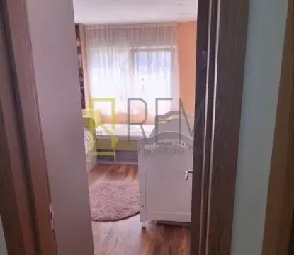 Izdavanje, trosoban stan, 89m², Podgorica, Crna Gora - image 18