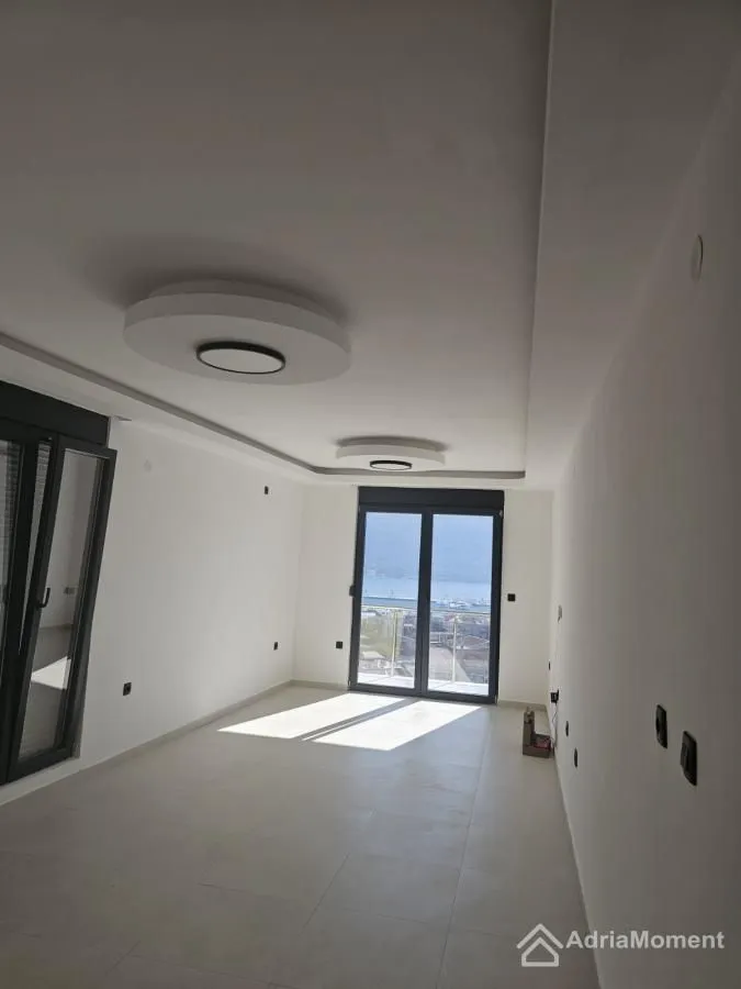 Prodaja, jednosoban stan, 45m², Kumbor, Herceg Novi
