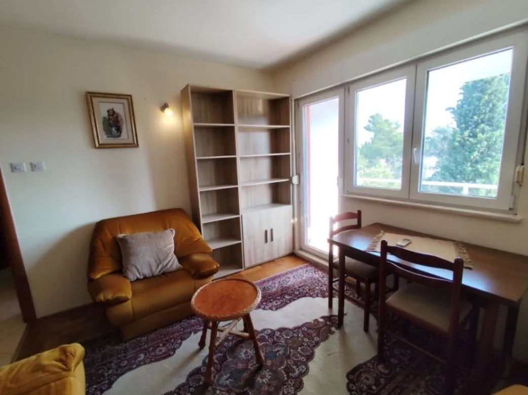 Izdavanje, jednosoban stan, 33m², Preko Morače, Podgorica