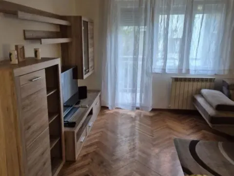 Izdavanje, trosoban stan, 65m², Brace Jerković, Voždovac Sve Podlokacije - image 5