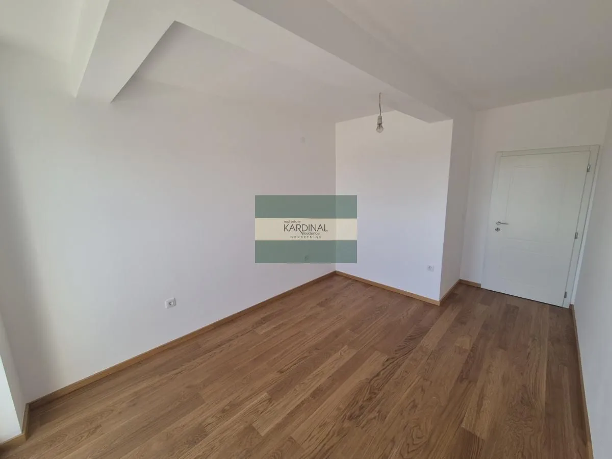 Prodaja, trosoban stan, 69m², Sarina Medja, Jagodina