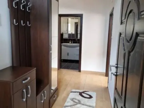 Izdavanje, dvosoban stan, 115m², Tološi, Podgorica - image 4