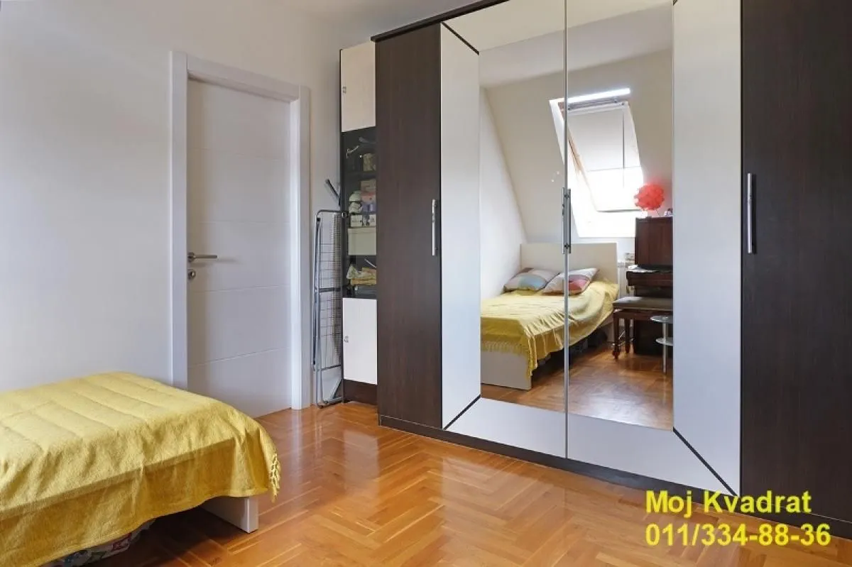 Prodaja, četvorosoban stan, 102m², Voždovac Sve Podlokacije, Beograd
