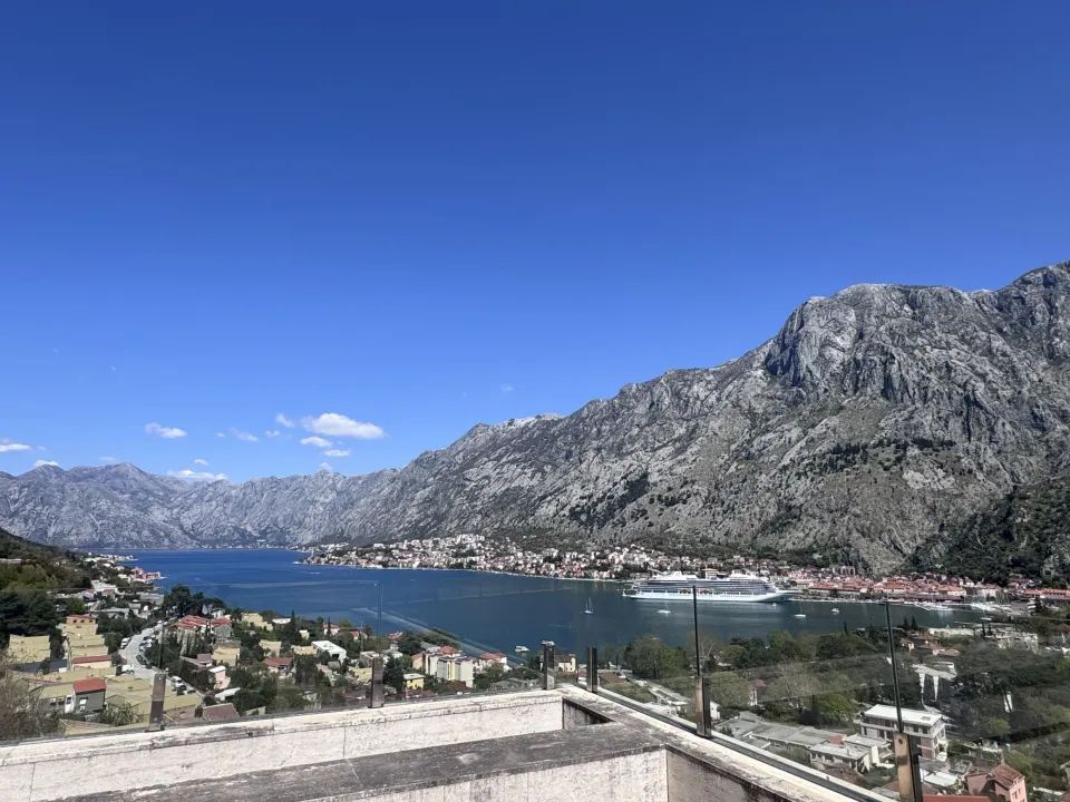 Prodaja, stan, 192m², Kotor, Crna Gora