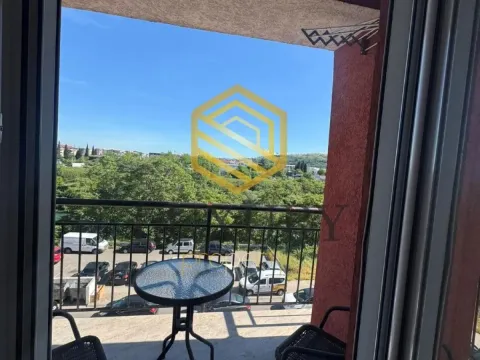 Izdavanje, trosoban stan, 92m², 1 maj, Podgorica - image 9