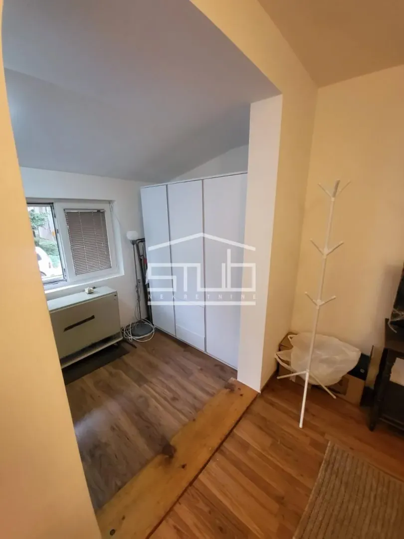 Izdavanje, jednosoban stan, 20m², Galenika, Beograd