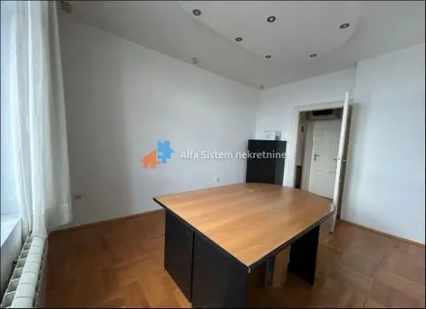Izdavanje, trosoban stan, 110m², Stari Grad, Beograd - image 6