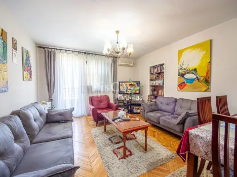 Prodaja, dvosoban stan, 74m², Gintaš, Podgorica - image 1