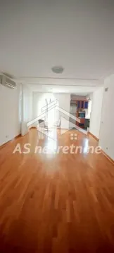 Rent, four bedroom apartment, 150m², Savski Venac, Beograd - image 8