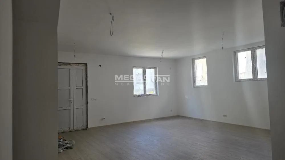 Sale, office space, 240m², Zvezdara Sve Podlokacije, Beograd