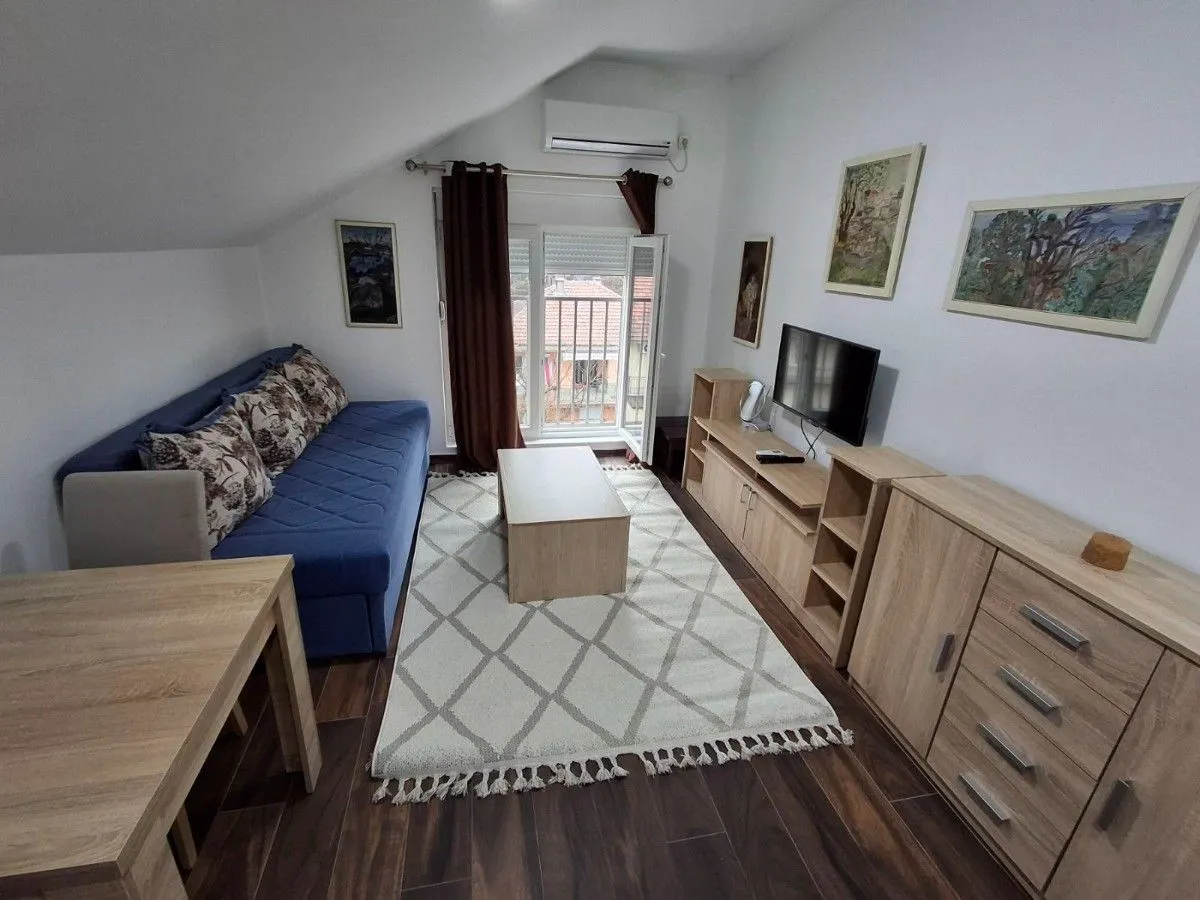 Izdavanje, stan, 25m², Dalmatinska ulica, Podgorica