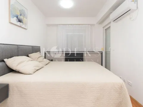 Rent, two bedroom apartment, 78m², City Kvart, Podgorica - image 10