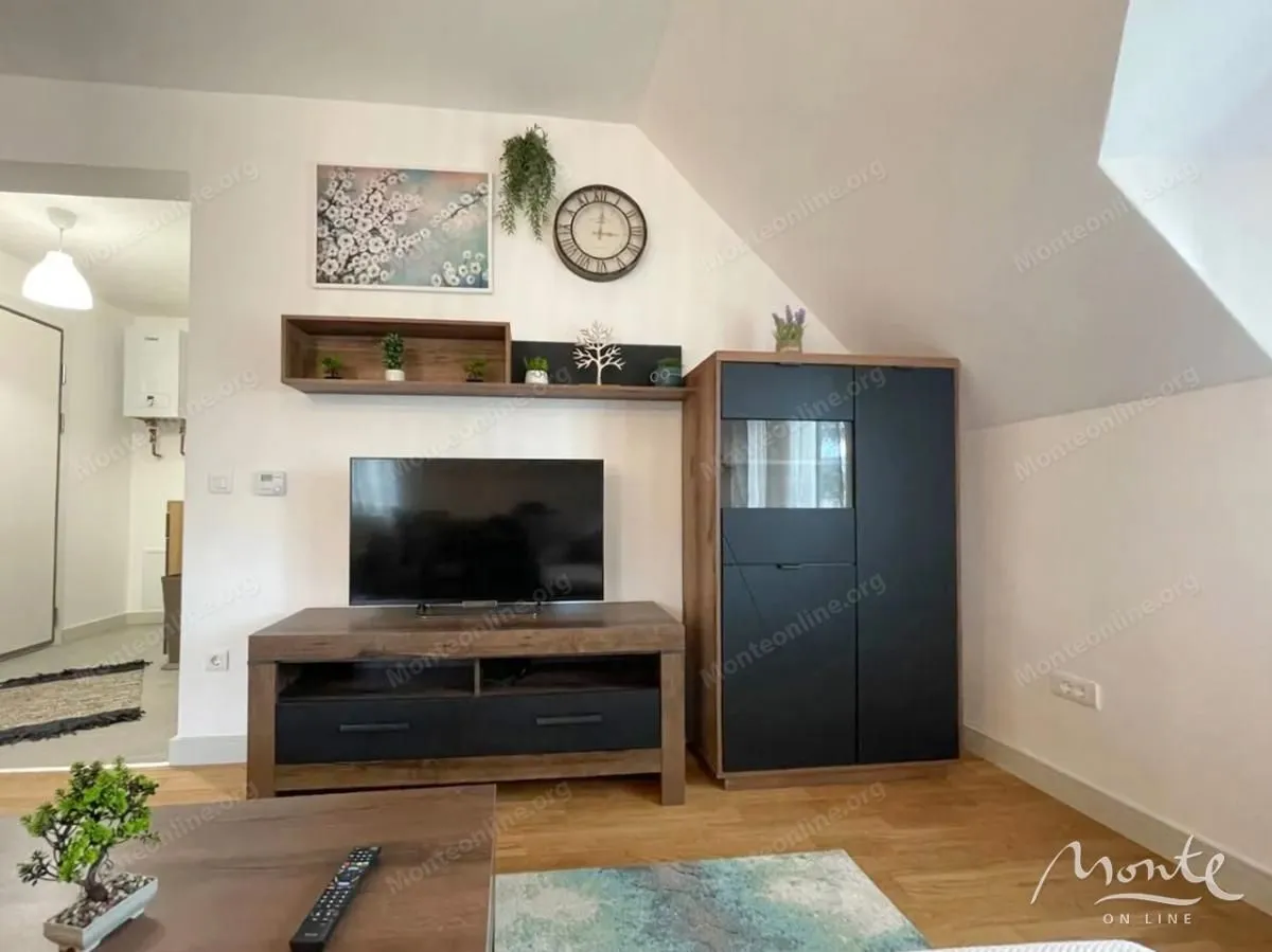 Prodaja, jednosoban stan, 44m², Kolašin, Crna Gora