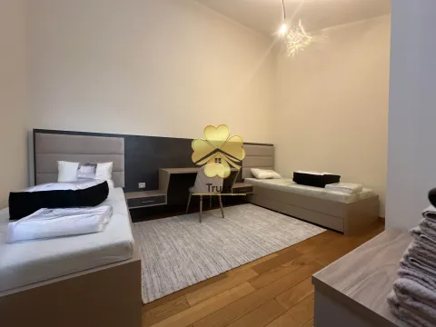 Izdavanje, dvosoban stan, 125m², Krivi Most, Podgorica - image 9