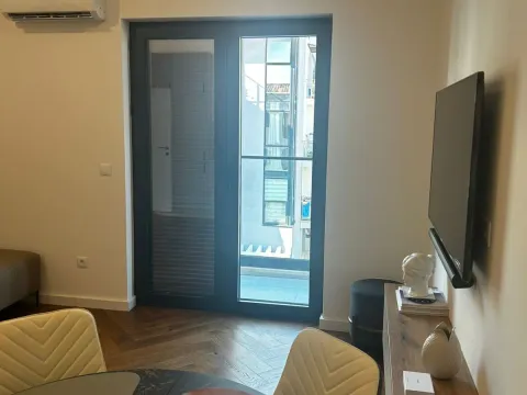 Izdavanje, jednosoban stan, 42m², Kava, Tivat - image 4