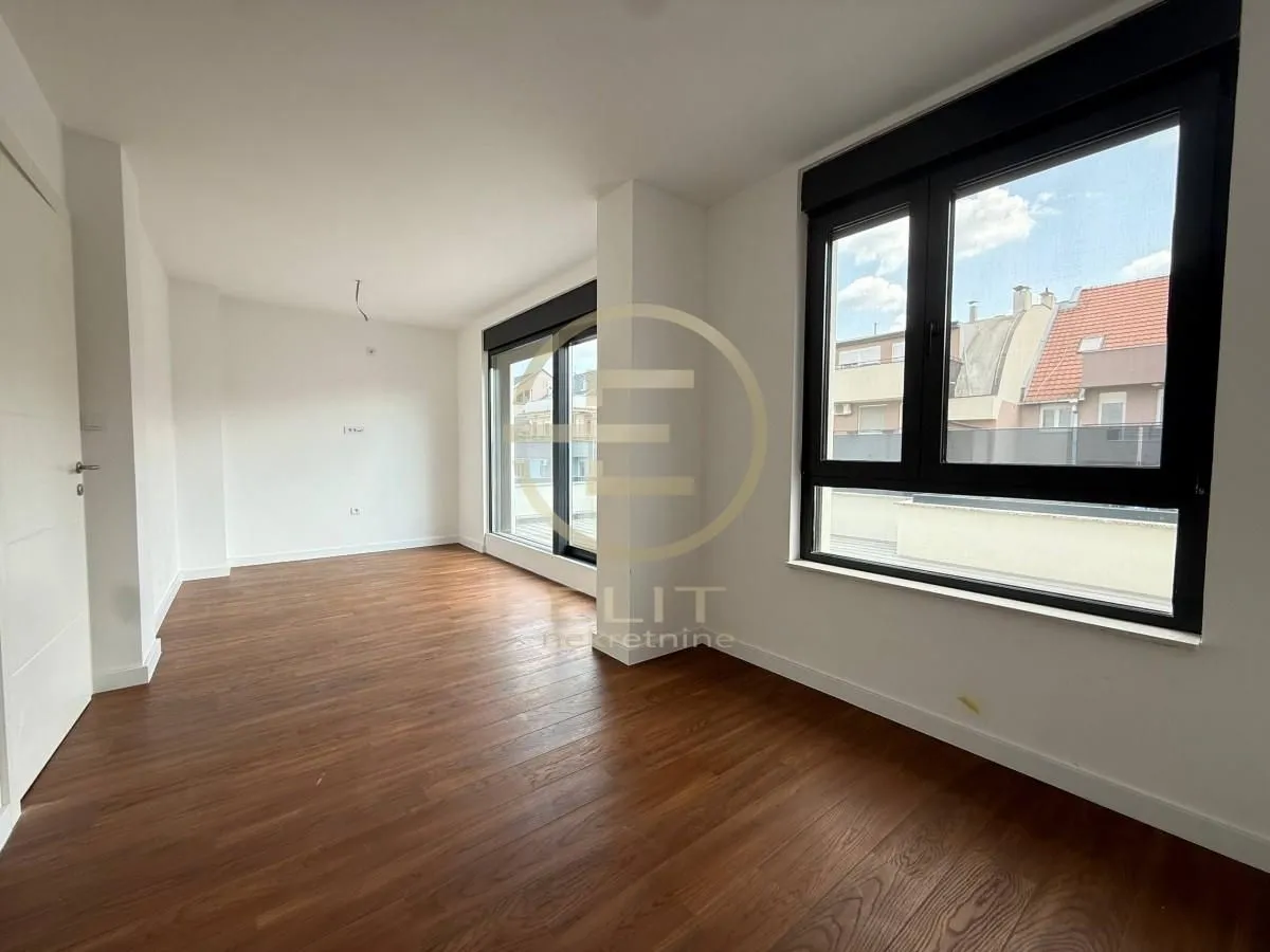 Prodaja, stan, 136m², Bulevar Evrope, Novi Sad Sve Podlokacije
