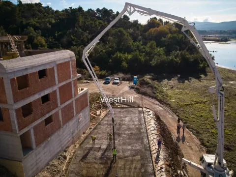 Prodaja, garsonjera, 28m², Tivat, Crna Gora - image 12