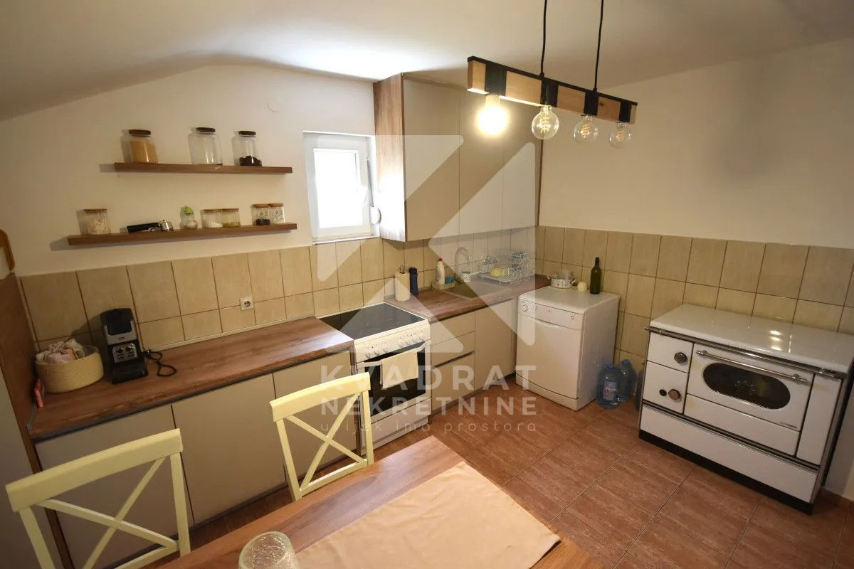 Prodaja, kuća, 220m², Donji Kokoti, Podgorica