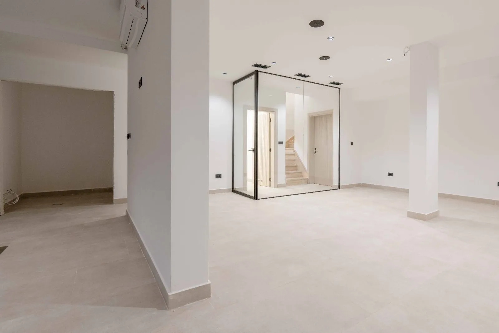 Sale, house, 240m², Kamenovo, Budva