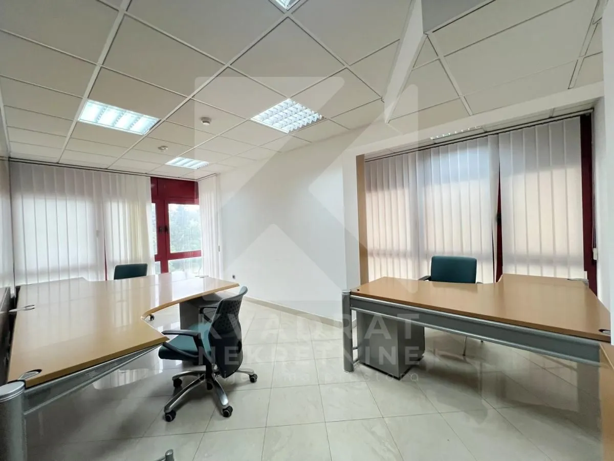 Rent, office space, 412m², Preko Morače, Podgorica