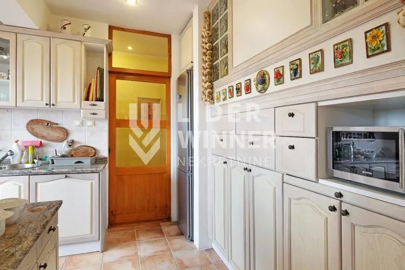 Sale, apartment, 281m², Voždovačka Crkva, Voždovac Sve Podlokacije