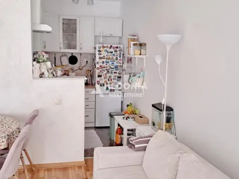 Prodaja, dvosoban stan, 44m², Brace Jerković, Voždovac Sve Podlokacije - image 3