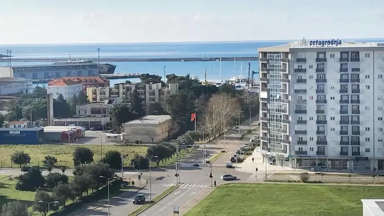 Sale, one bedroom apartment, 46m², Centar, Bar
