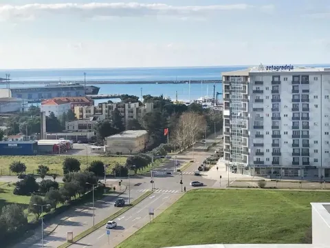 Prodaja, jednosoban stan, 46m², Centar, Bar - image 1