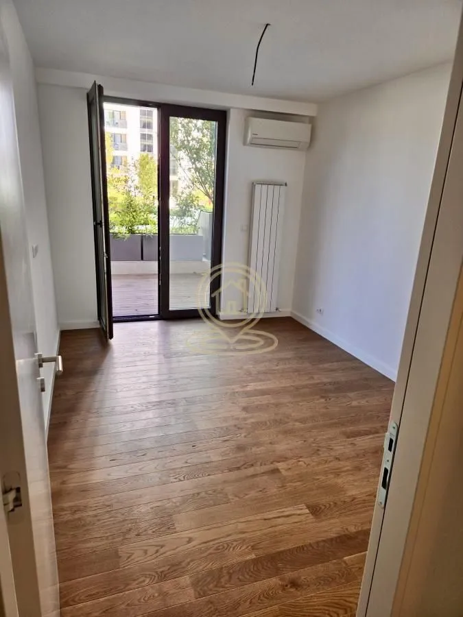 Prodaja, trosoban stan, 105m², Medijana, Niš