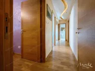 Prodaja, trosoban stan, 98m², City Kvart, Podgorica - image 10