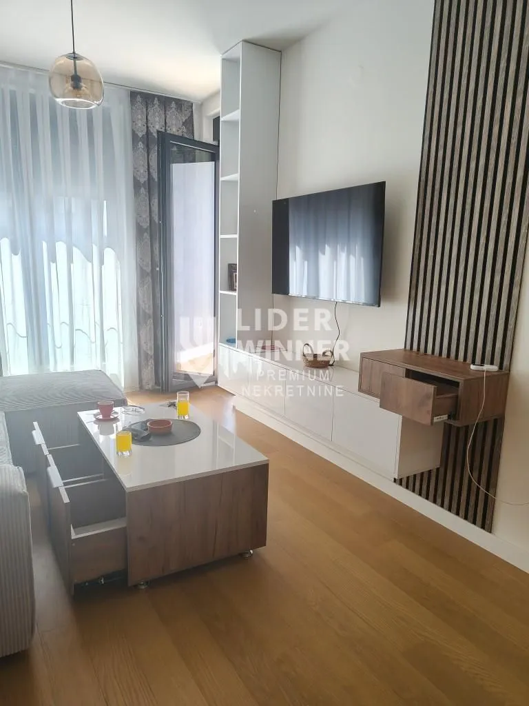 Izdavanje, dvosoban stan, 52m², Autokomanda, Voždovac Sve Podlokacije