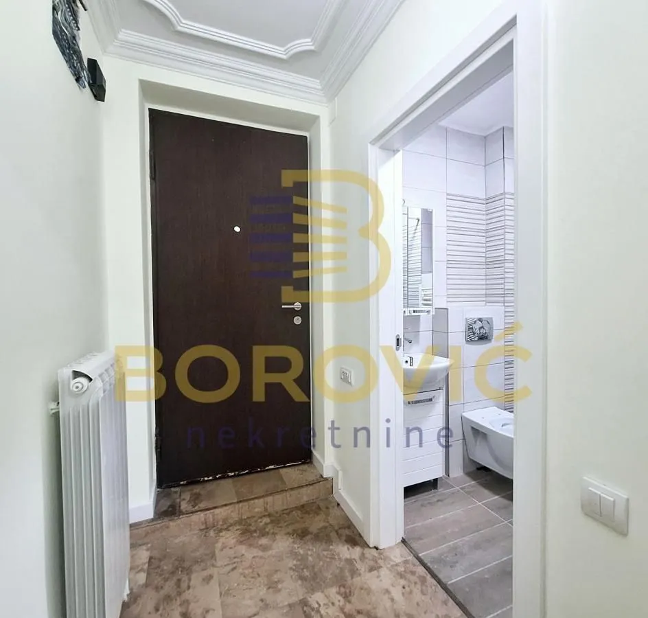 Prodaja, četvorosoban stan, 65m², Lekino Brdo, Voždovac Sve Podlokacije