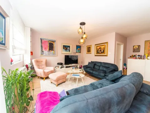 Prodaja, dvosoban stan, 75m², Preko Morače, Podgorica - image 2