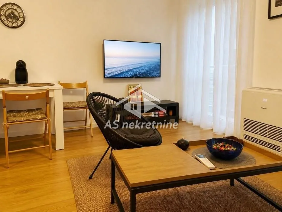 Izdavanje, stan, 38m², Vukov Spomenik, Zvezdara Sve Podlokacije