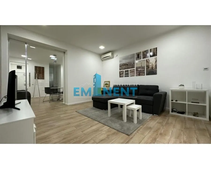 Izdavanje, dvosoban stan, 48m², Slavija, Vračar Sve Podlokacije