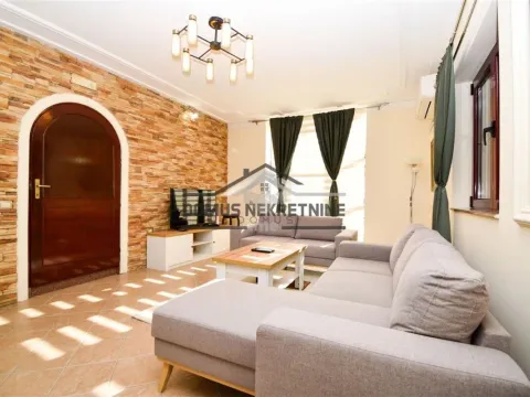 Rent, house, 200m², Donja Gorica, Podgorica - image 10