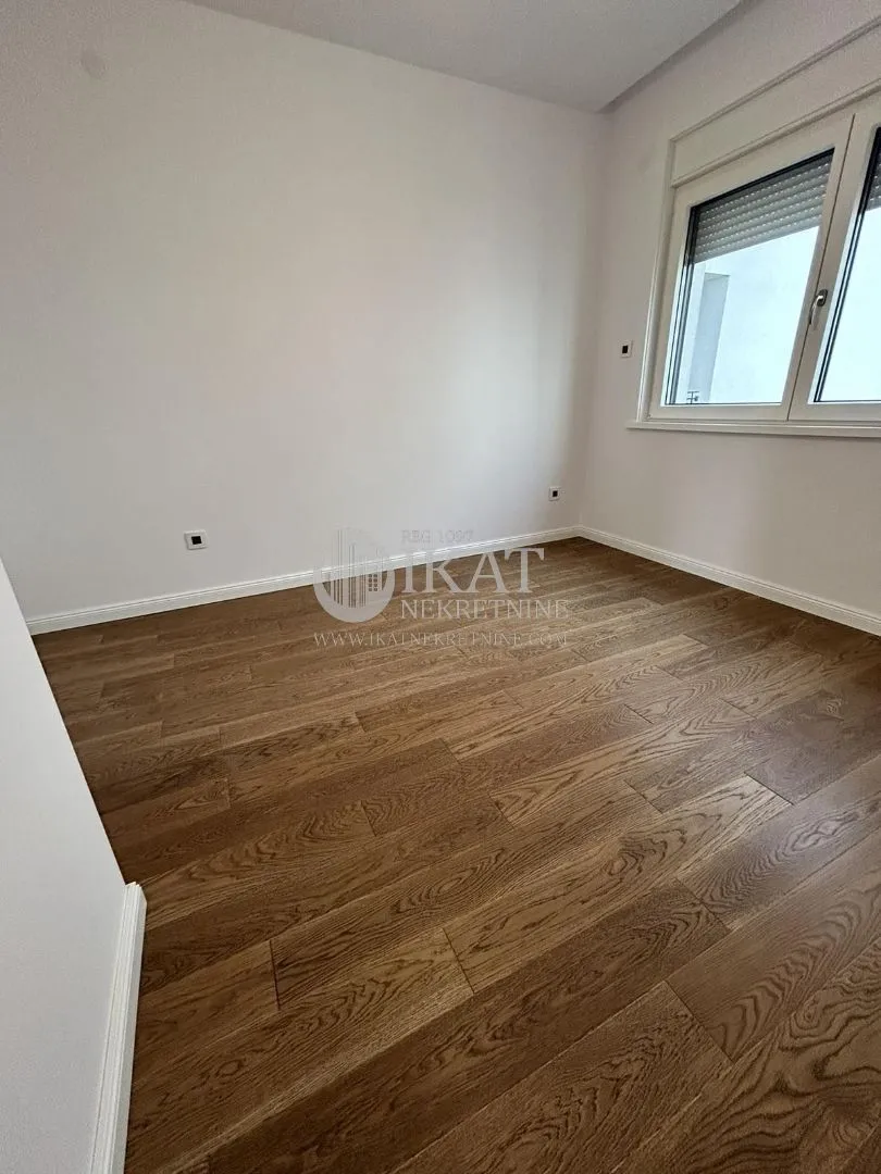 Sale, three bedroom apartment, 71m², Čubura, Beograd