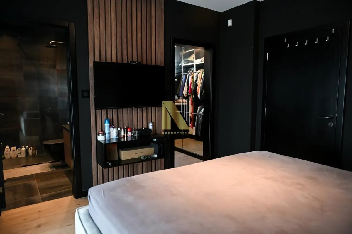 Prodaja, kuća, 334m², Petrovaradin, Novi Sad