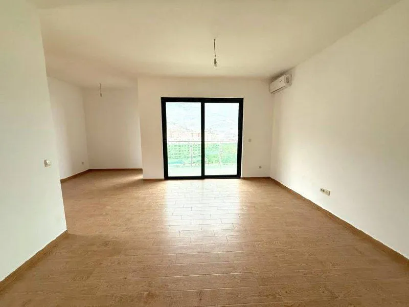 Prodaja, dvosoban stan, 63m², Bečići, Budva