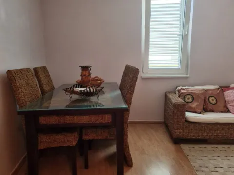 Sale, three bedroom apartment, 64m², Petrovac, Budva - image 5