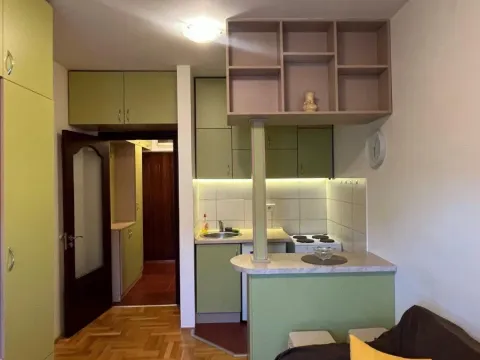 Sale, studio apartment, 19m², Krivi Most, Podgorica - image 3