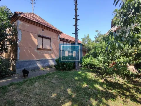 Prodaja, kuća, 200m², Majur, Jagodina - image 19