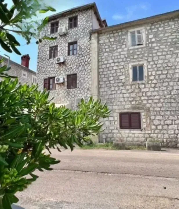 Sale, studio apartment, 25m², Prčanj, Kotor