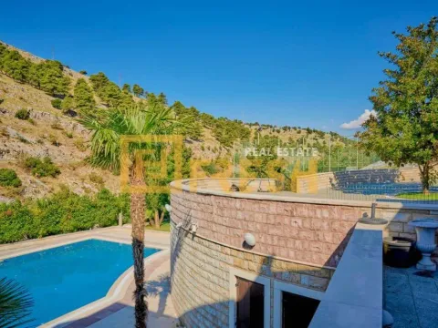 Prodaja, kuća, 300m², Zagorič, Podgorica - image 5