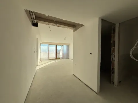 Prodaja, dvosoban stan, 71m², Stari Aerodrom, Podgorica - image 2