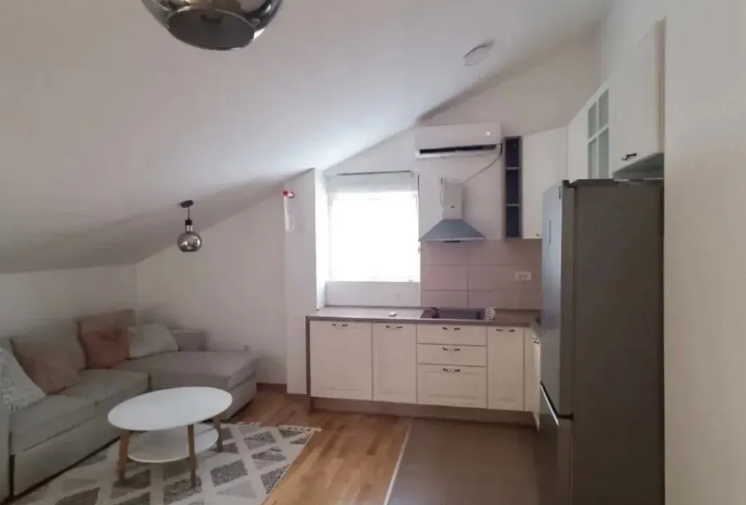 Rent, two bedroom apartment, 65m², Kava, Tivat