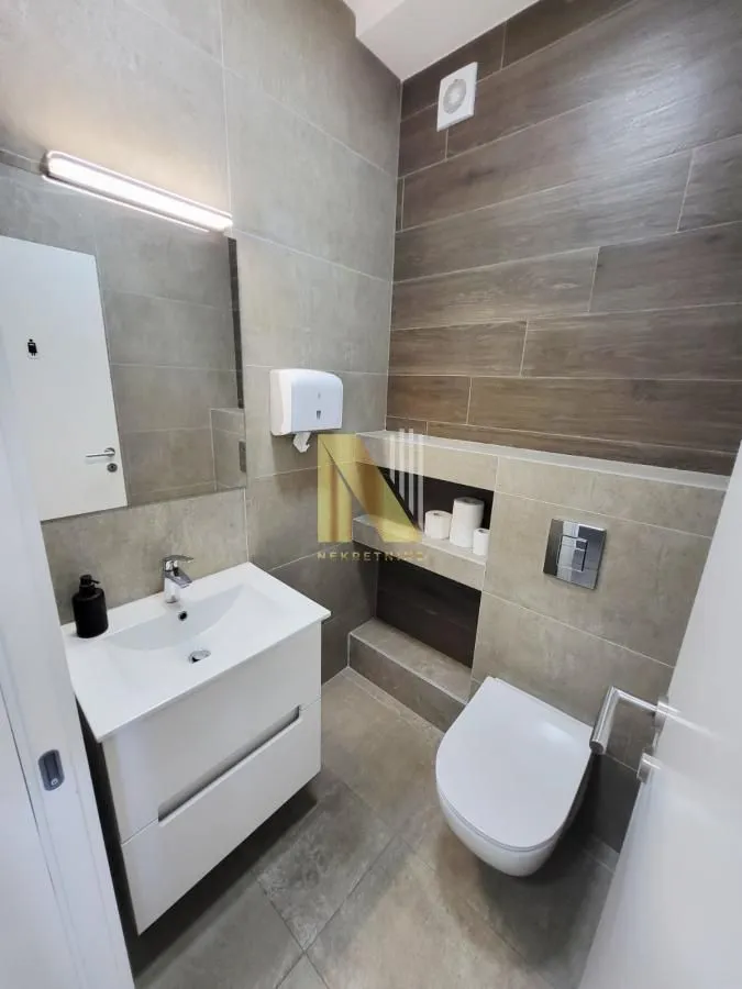 Rent, office space, 168m², Telep, Novi Sad Sve Podlokacije